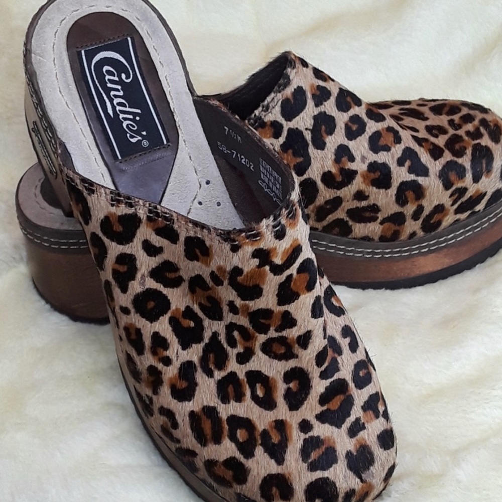 Candie's leopard print clogs